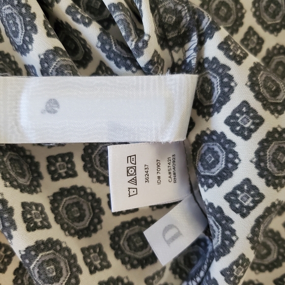 Floral Medallion Petite Medium Mixed Media Longsleeve Popover Belted Tunic Dress - Picture 9 of 9